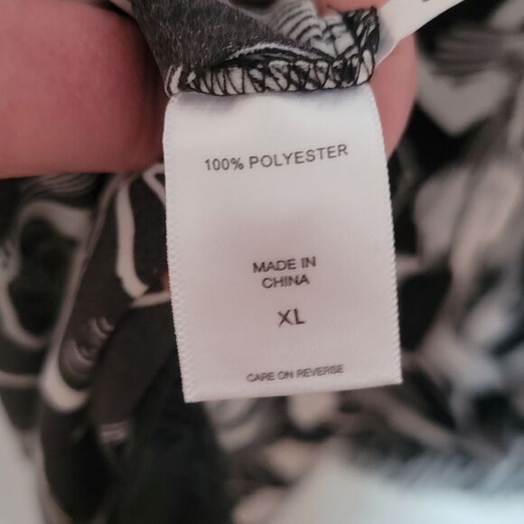 New York & Company Black and White Floral Halter Top NWTS Size Xl - Picture 4 of 4